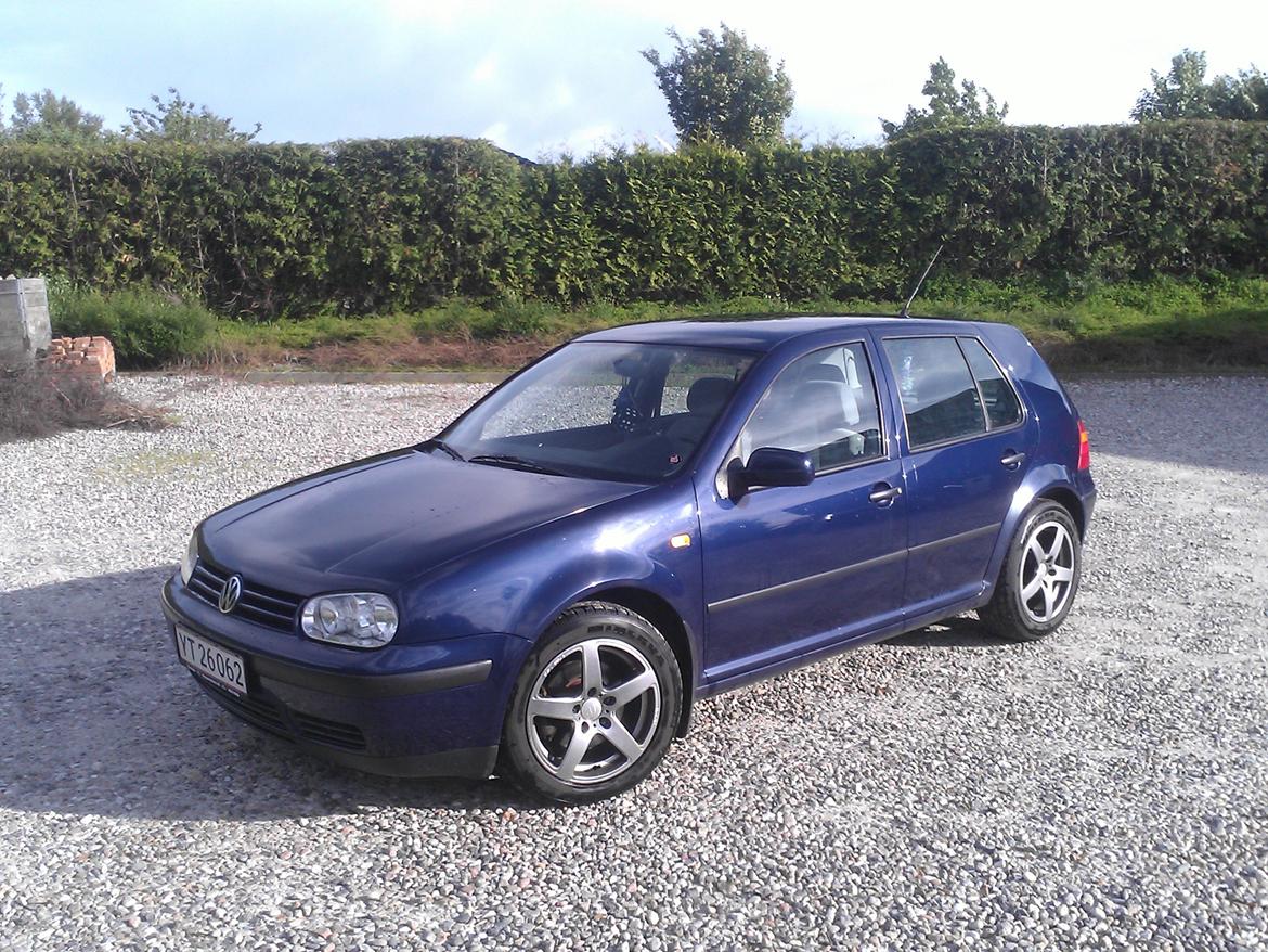 VW Golf 4 - som den står om vinteren billede 12