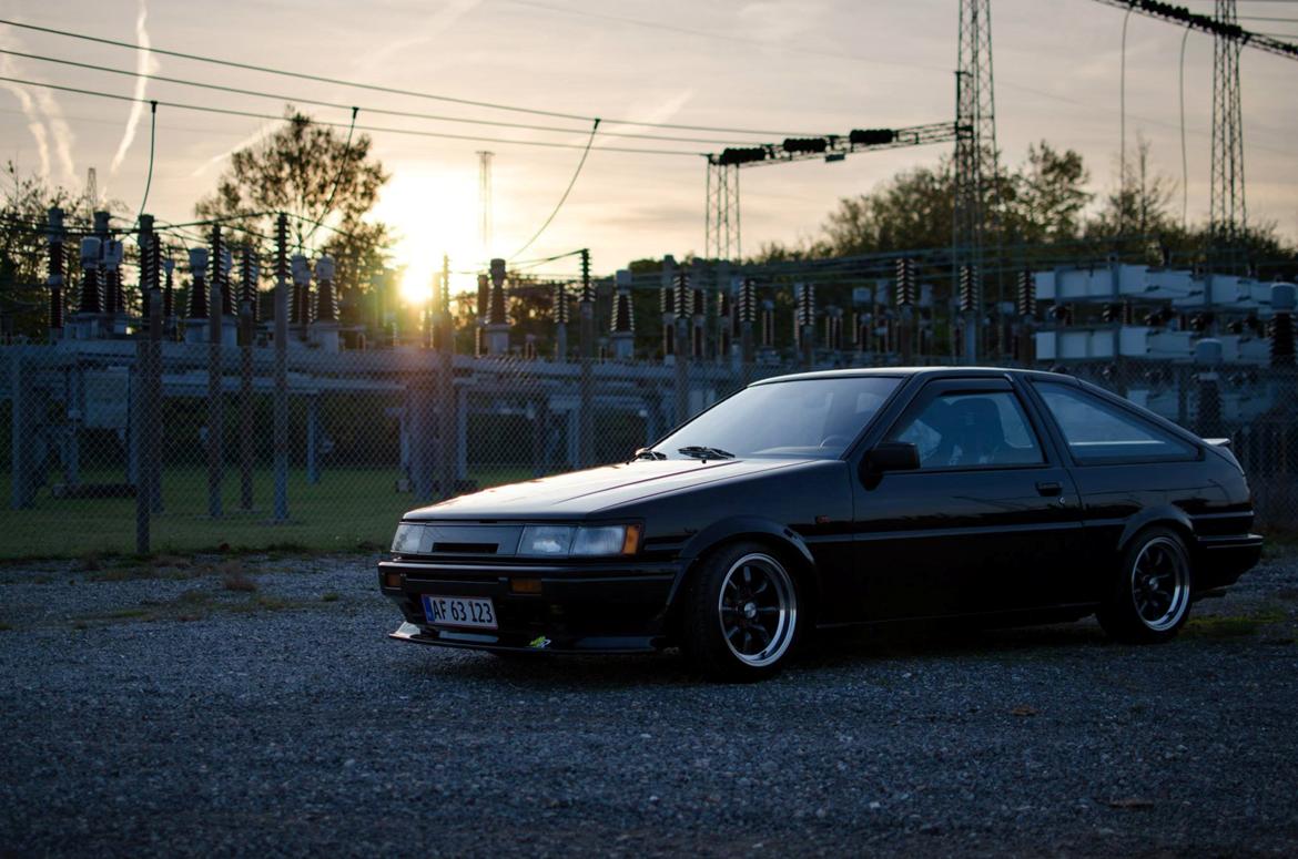 Toyota Ae86 levin Corolla billede 3