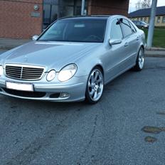 Mercedes Benz w211 220cdi solgt