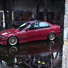 BMW E36 320