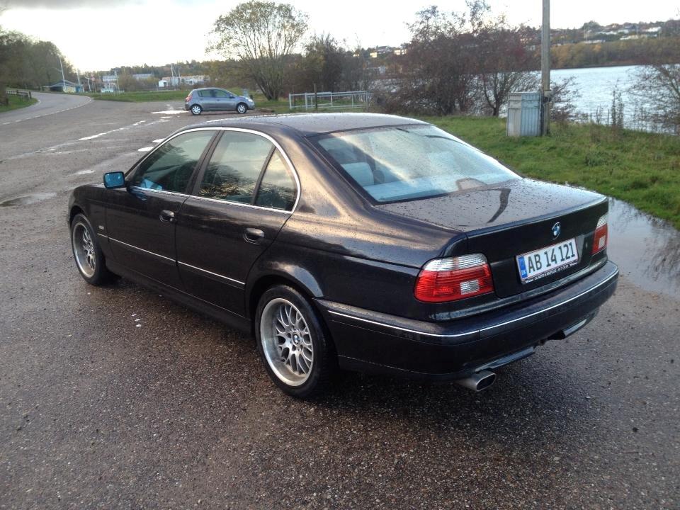 BMW E39: SOLGT billede 5