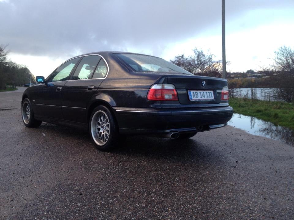 BMW E39: SOLGT billede 7