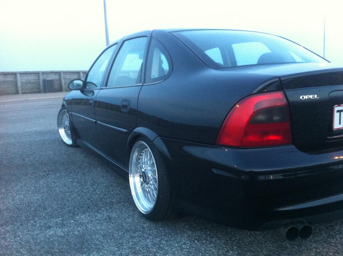 Opel Vectra B 2.5 V6 Elegance billede 17