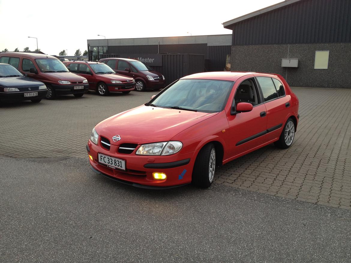 Nissan almera billede 1