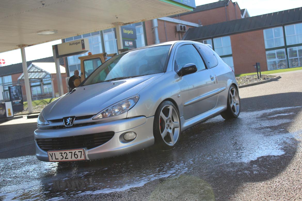 Peugeot 206 GTi billede 1