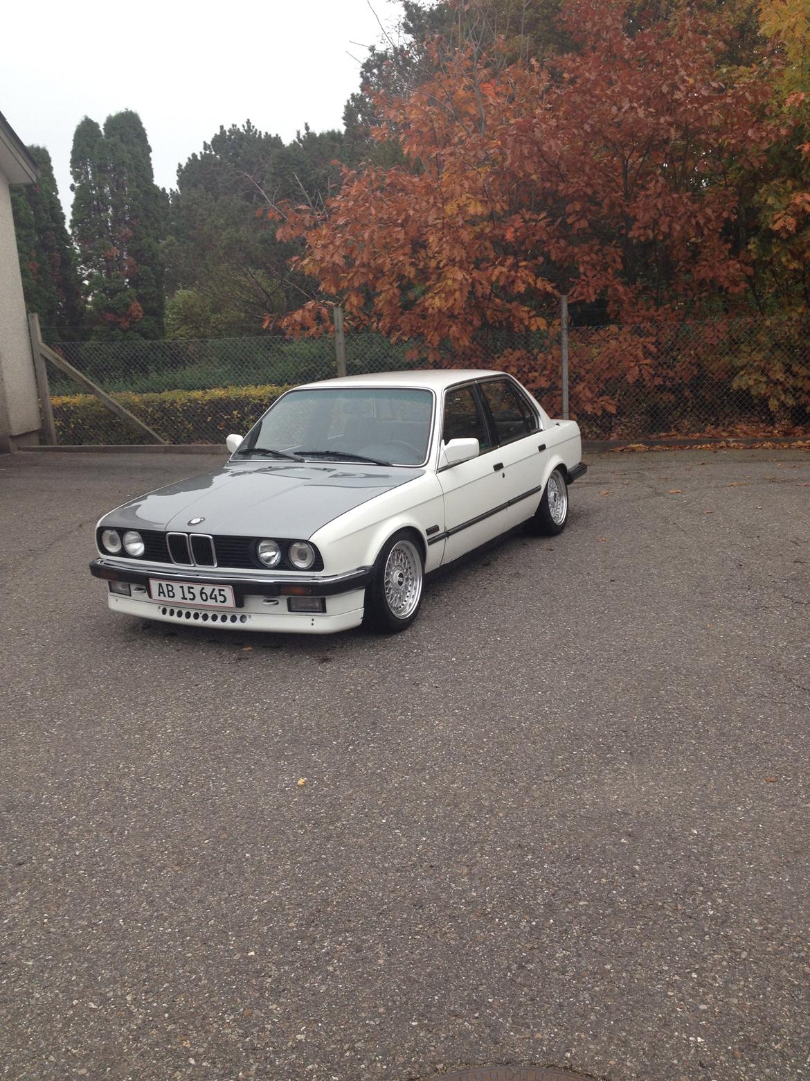 BMW E30 320I billede 14