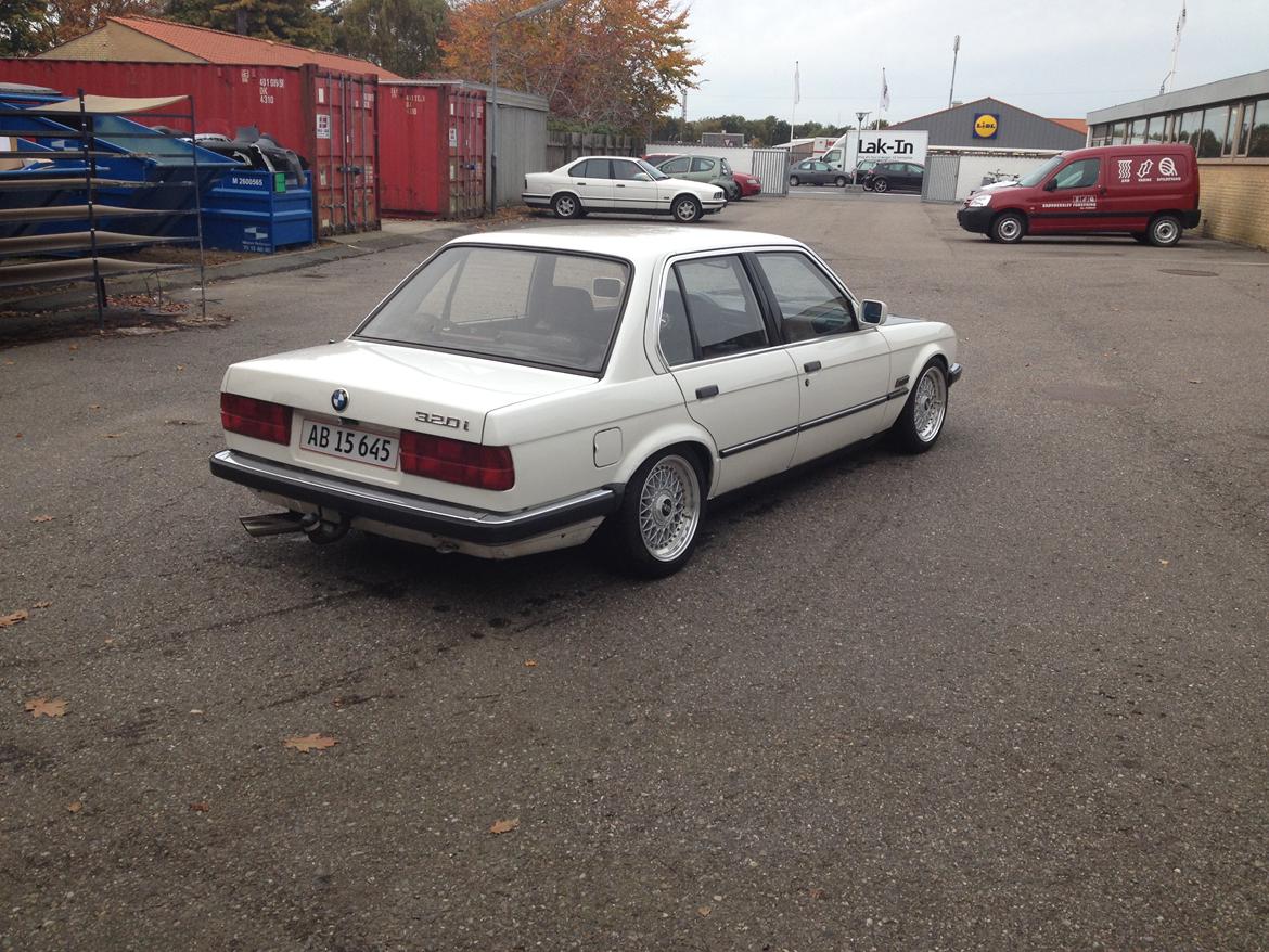 BMW E30 320I billede 18