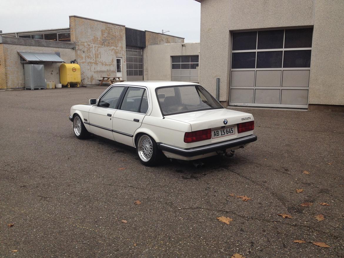 BMW E30 320I billede 19