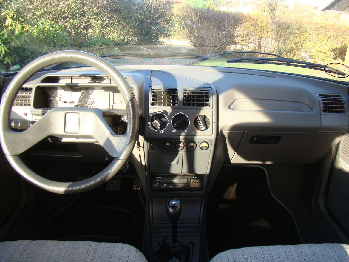 Peugeot 205 billede 6