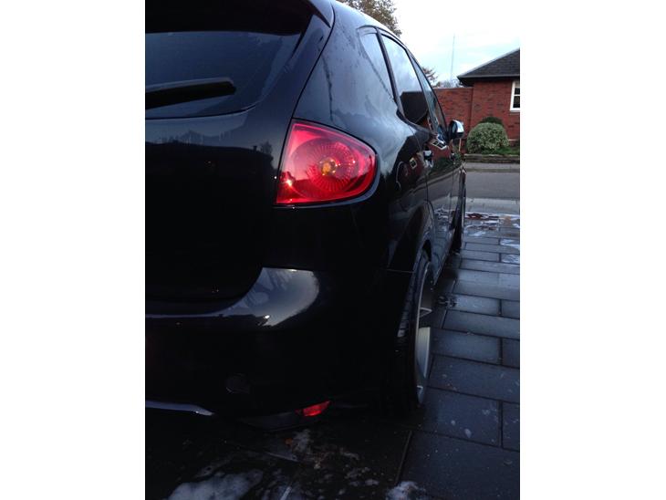 {{currentPhoto.altText}} billede {{currentPhoto.number}}