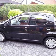 Citroën C1 1,0i Prestige 5d Sort **SOLGT**
