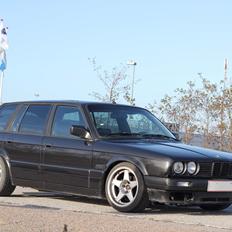 BMW E30 325i