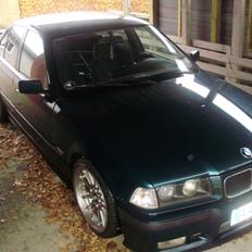 BMW e36 320