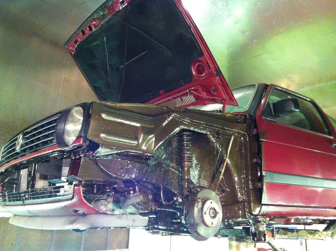 VW Golf 2 TD - Da den fik nye forskærme og blev tectylbehandlet billede 15