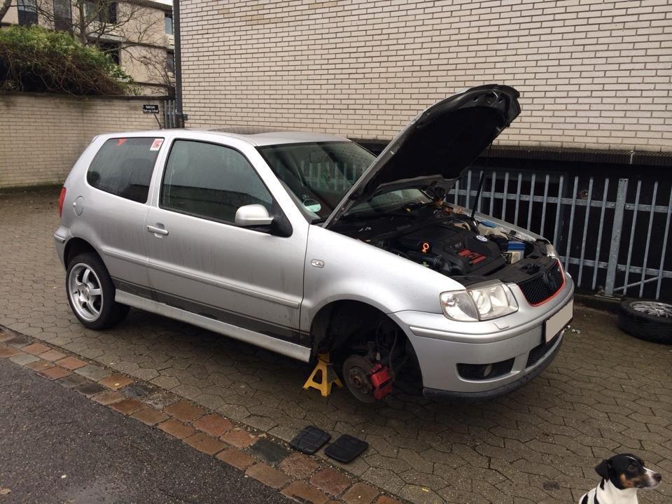 VW Polo 6N2 GTI - Forfjedre skiftes billede 17