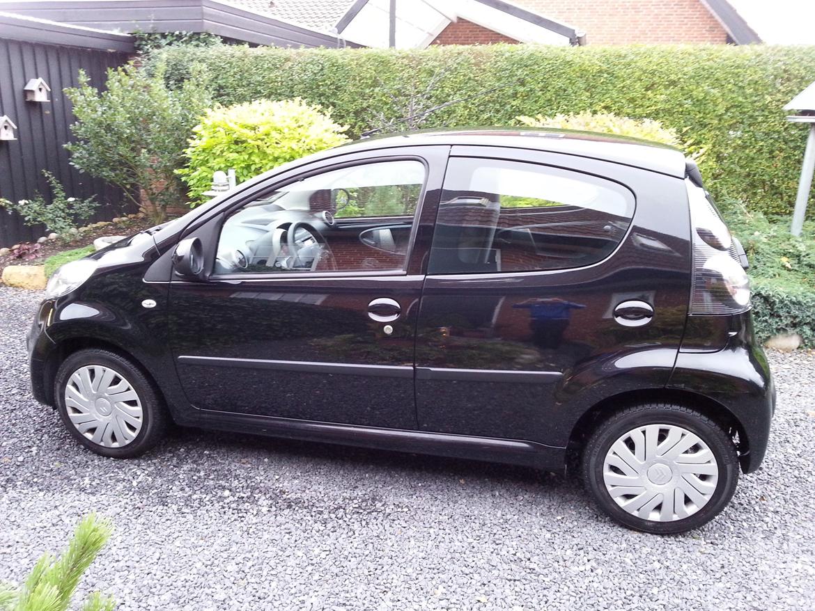 Citroën C1 1,0i Prestige 5d Sort **SOLGT** billede 1