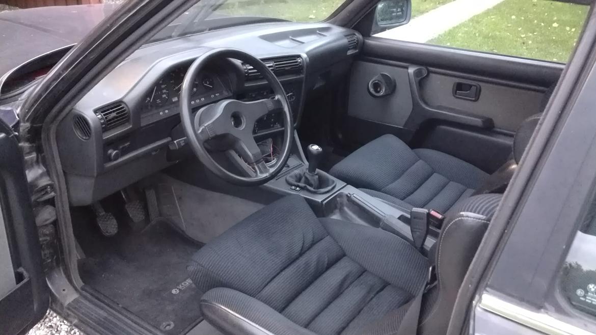 BMW E30 328i 2 dørs billede 13
