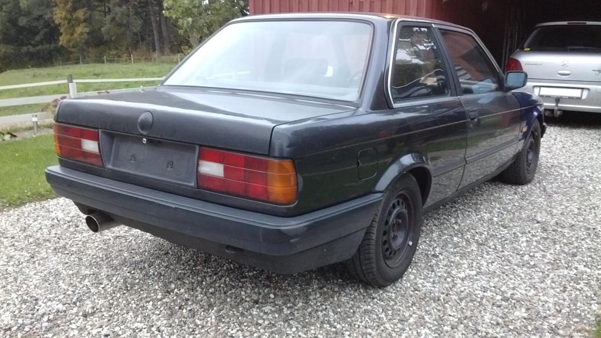 BMW E30 328i 2 dørs billede 8