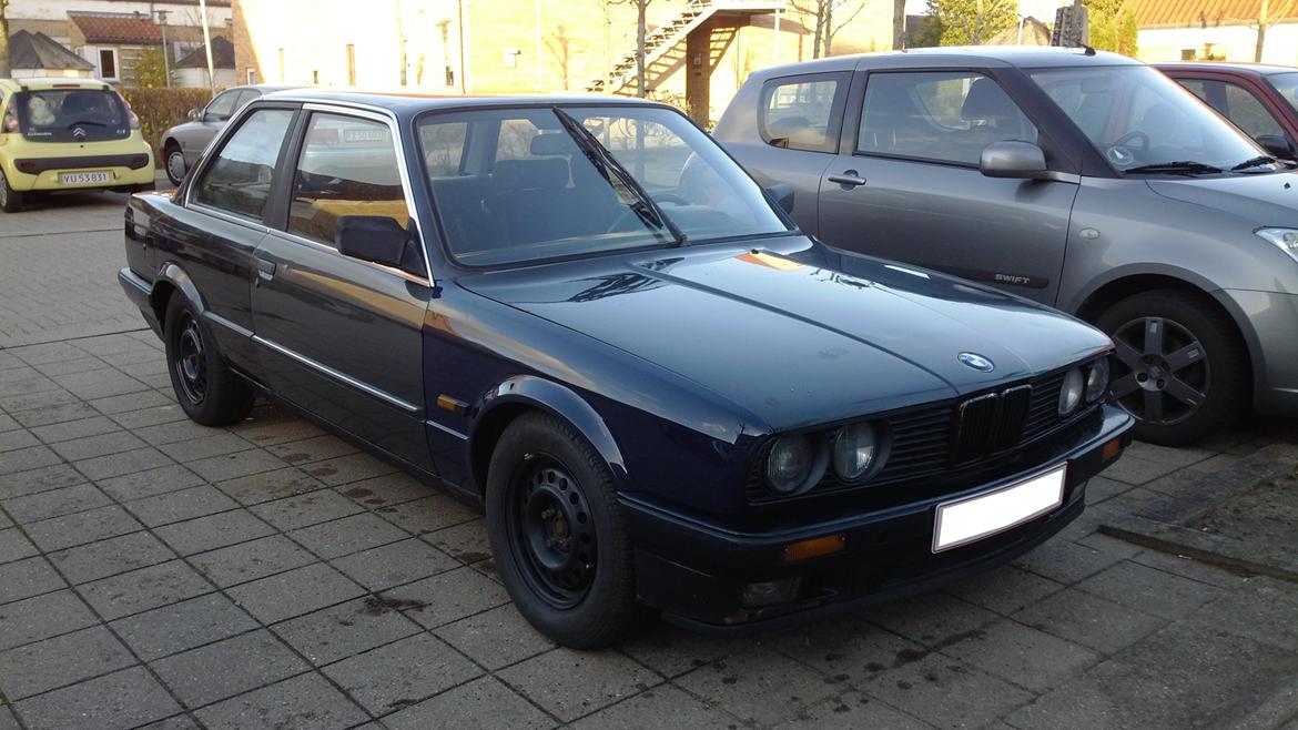 BMW E30 328i 2 dørs billede 2