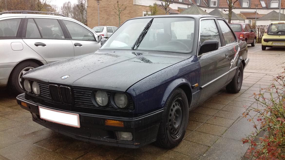 BMW E30 328i 2 dørs billede 3