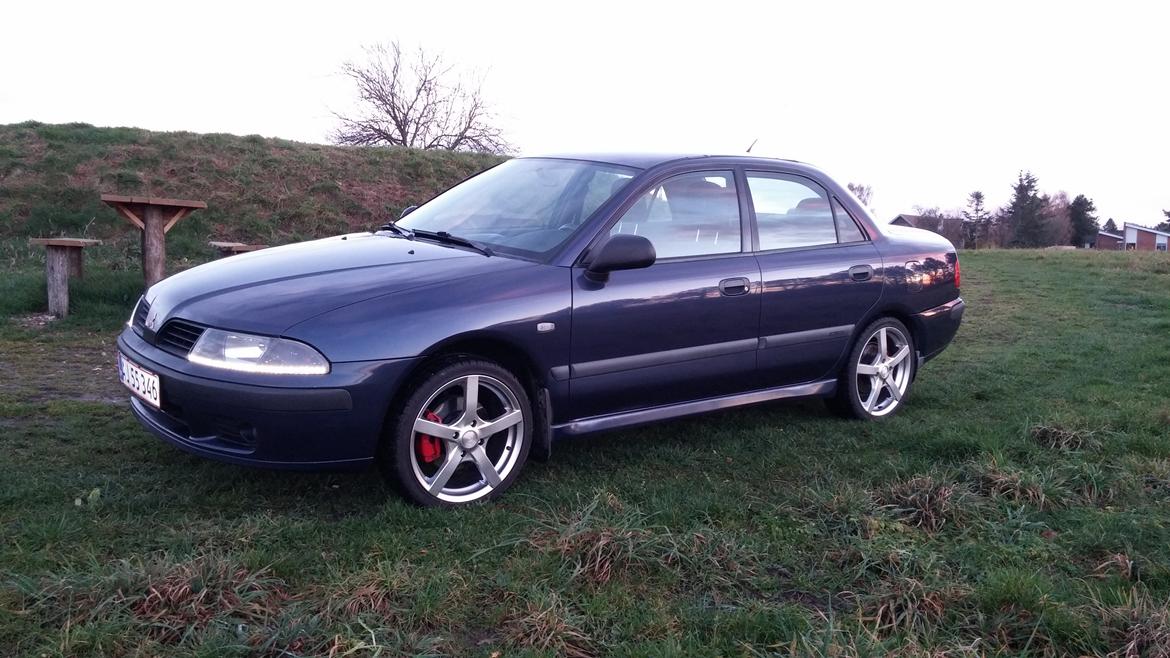 Mitsubishi Carisma Sport billede 2