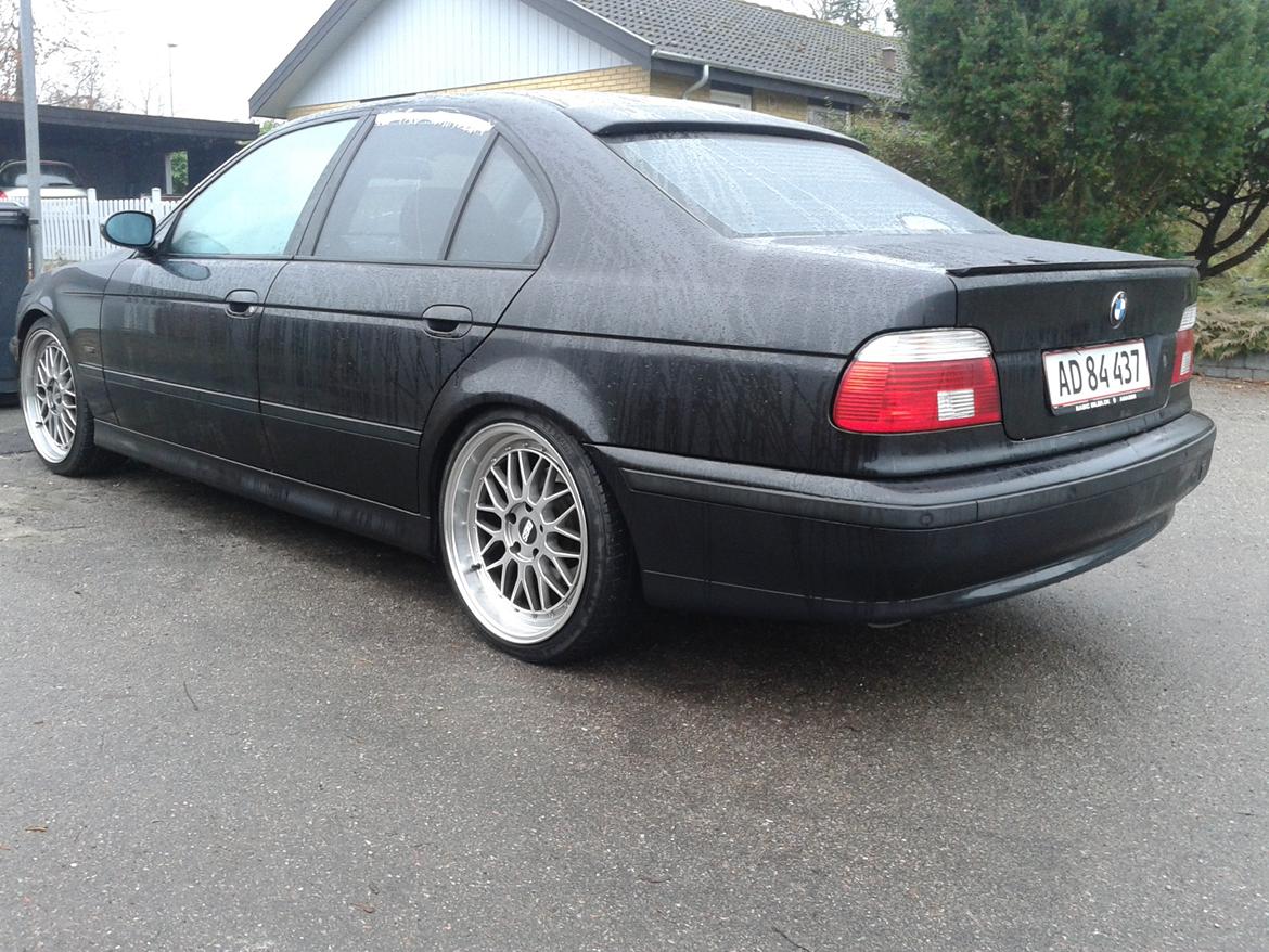 BMW BMW E39 528I billede 3