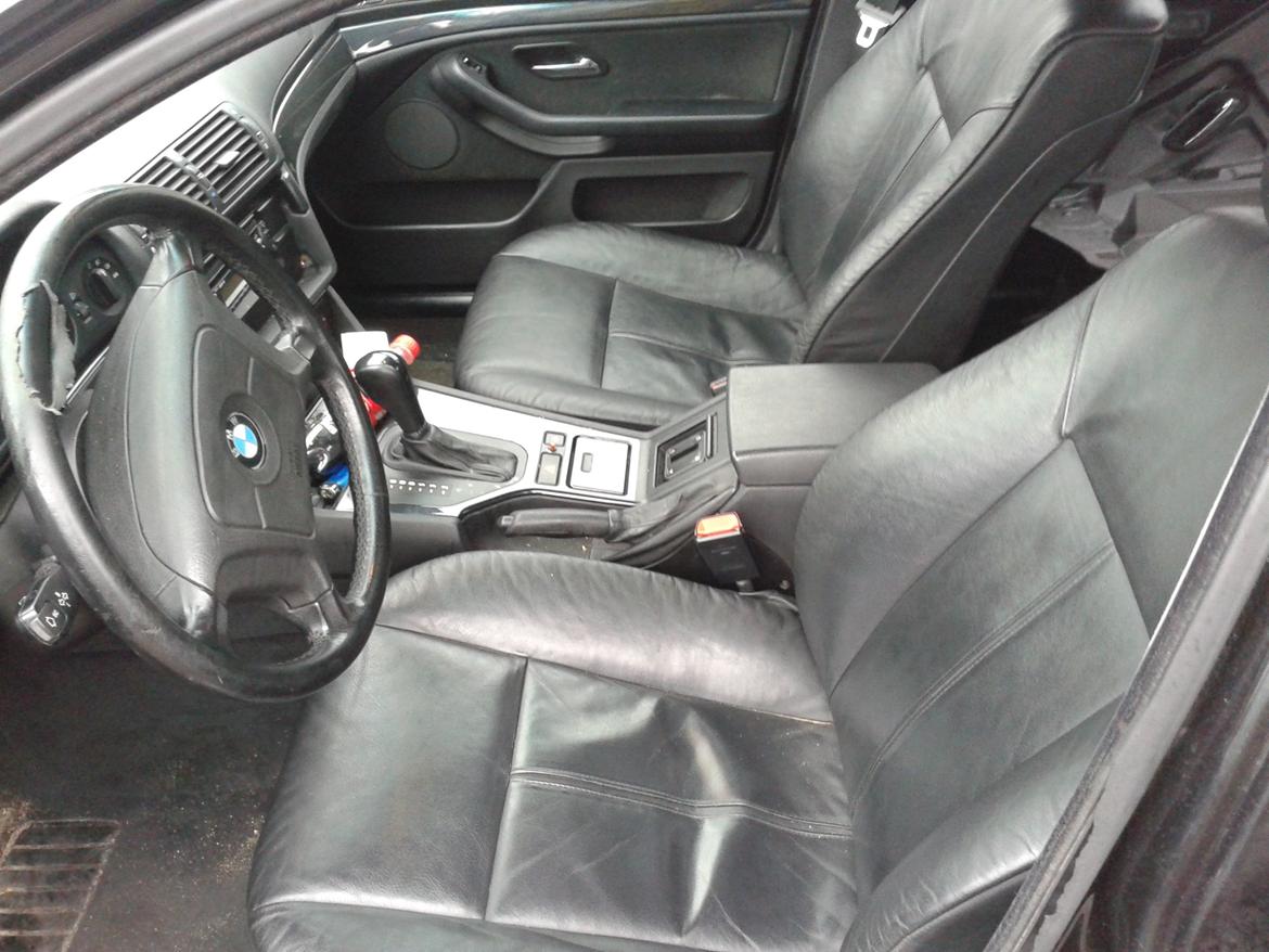 BMW BMW E39 528I billede 5