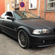 BMW E46 coupe