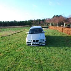 BMW E36 325i
