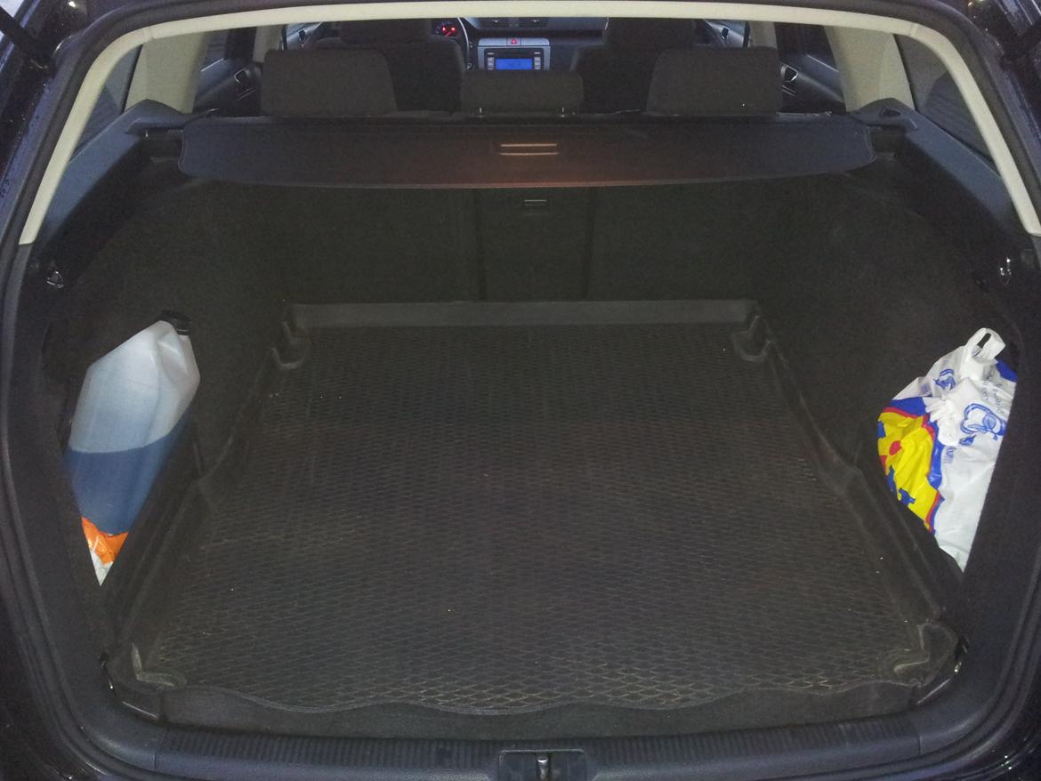 VW Passat 3c 1,9TDI Variant - Det bare lækkert med god plads :)  billede 14