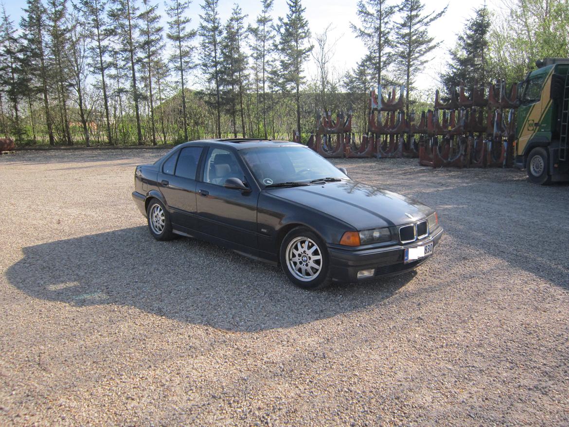 BMW E36 320i Sedan billede 4