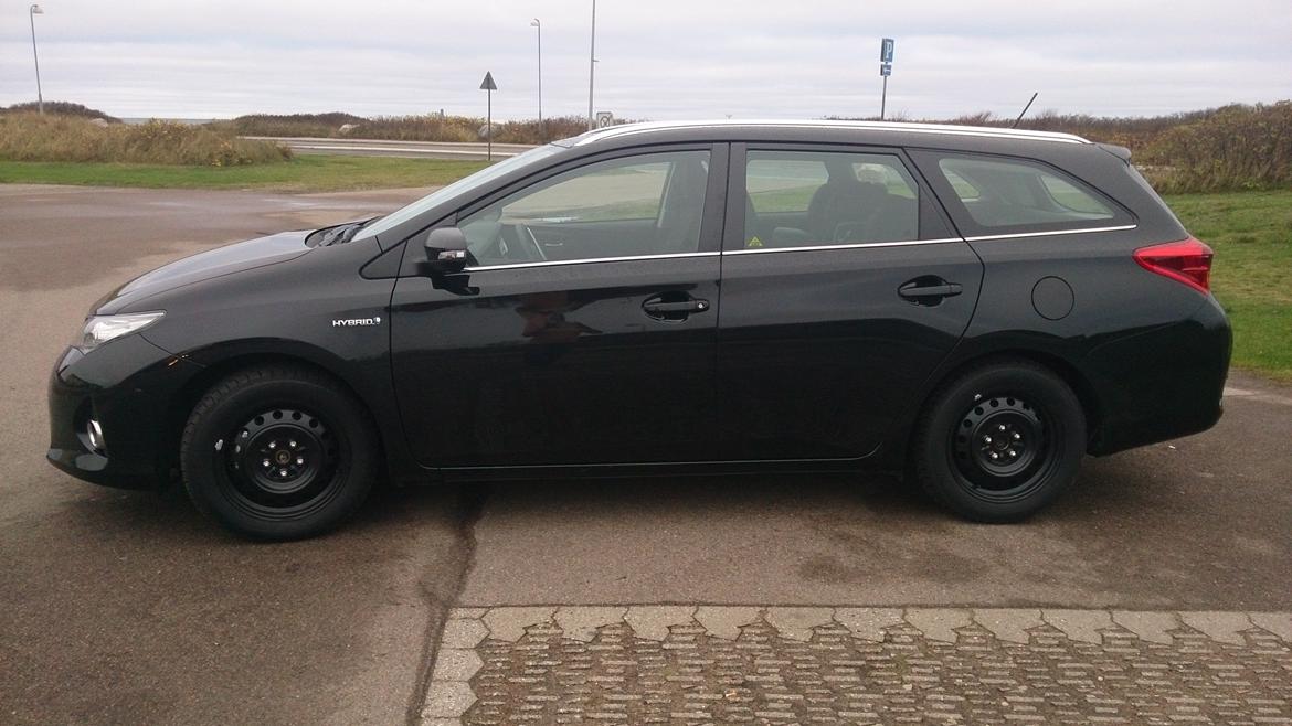 Toyota Auris 1,8 Hybrid h2+ billede 2