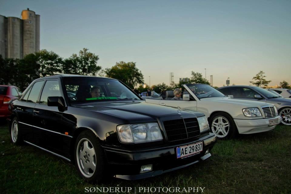 Mercedes Benz W124 3.4 AMG - Til træf i Herning med far bil ved siden af billede 4