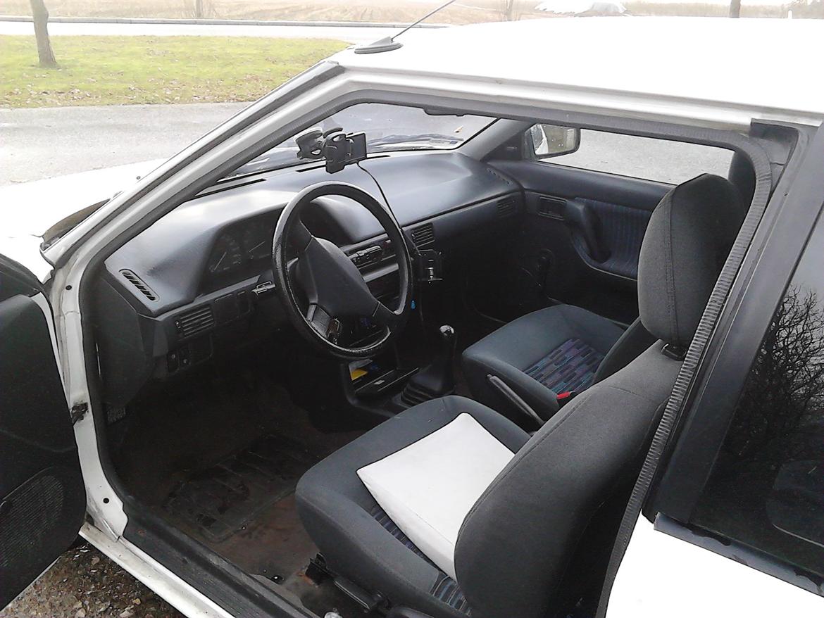 Mazda 323 Hatchback billede 7