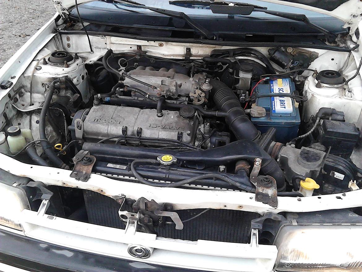 Mazda 323 Hatchback billede 10