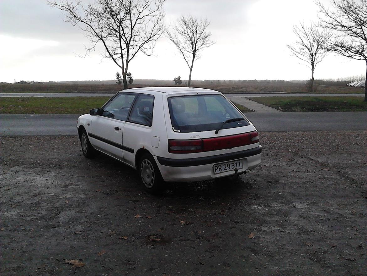 Mazda 323 Hatchback billede 16