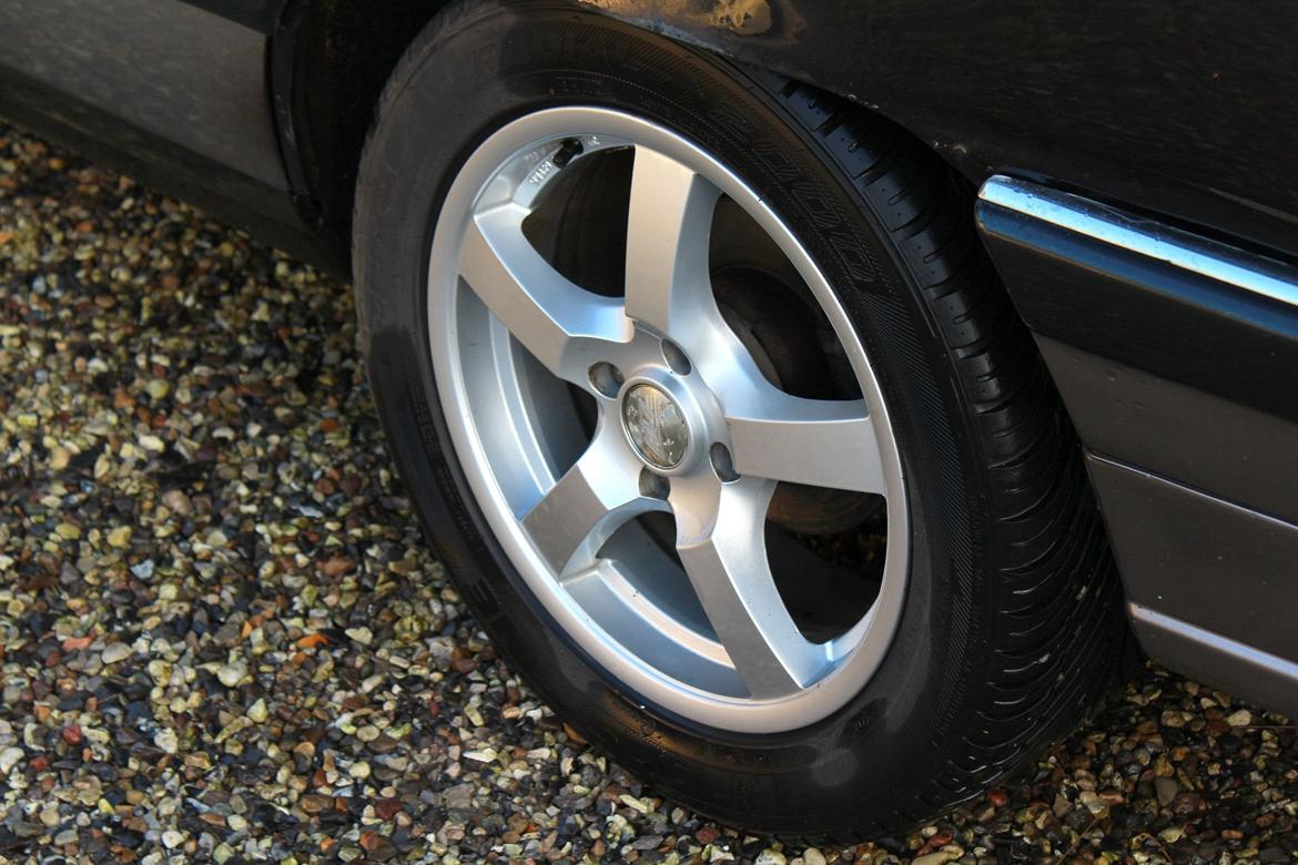 Audi 100 2,2 C3 AUT SOLGT billede 6