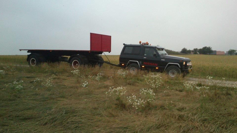 Nissan patrol 3,3 billede 1