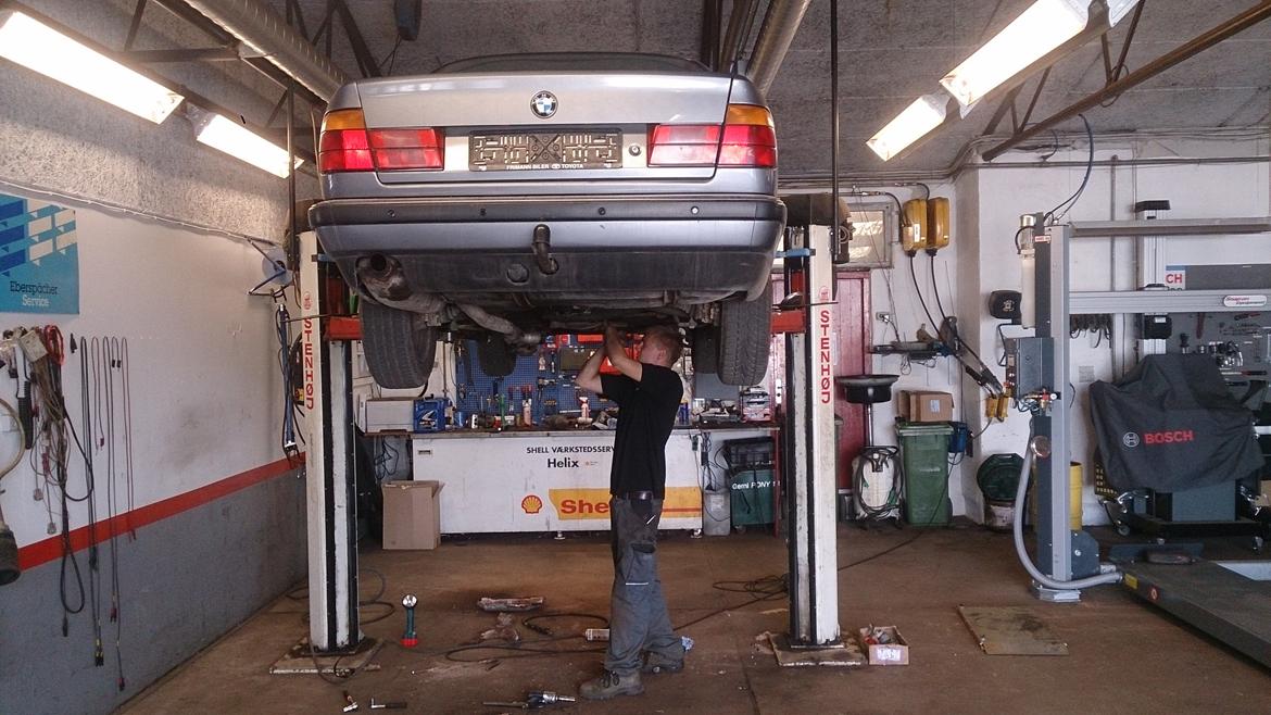 BMW e34 520i 24v billede 5