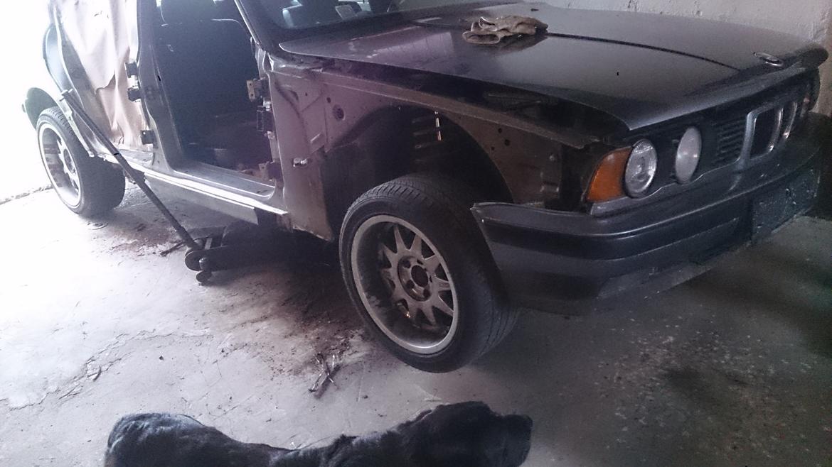 BMW e34 520i 24v billede 23
