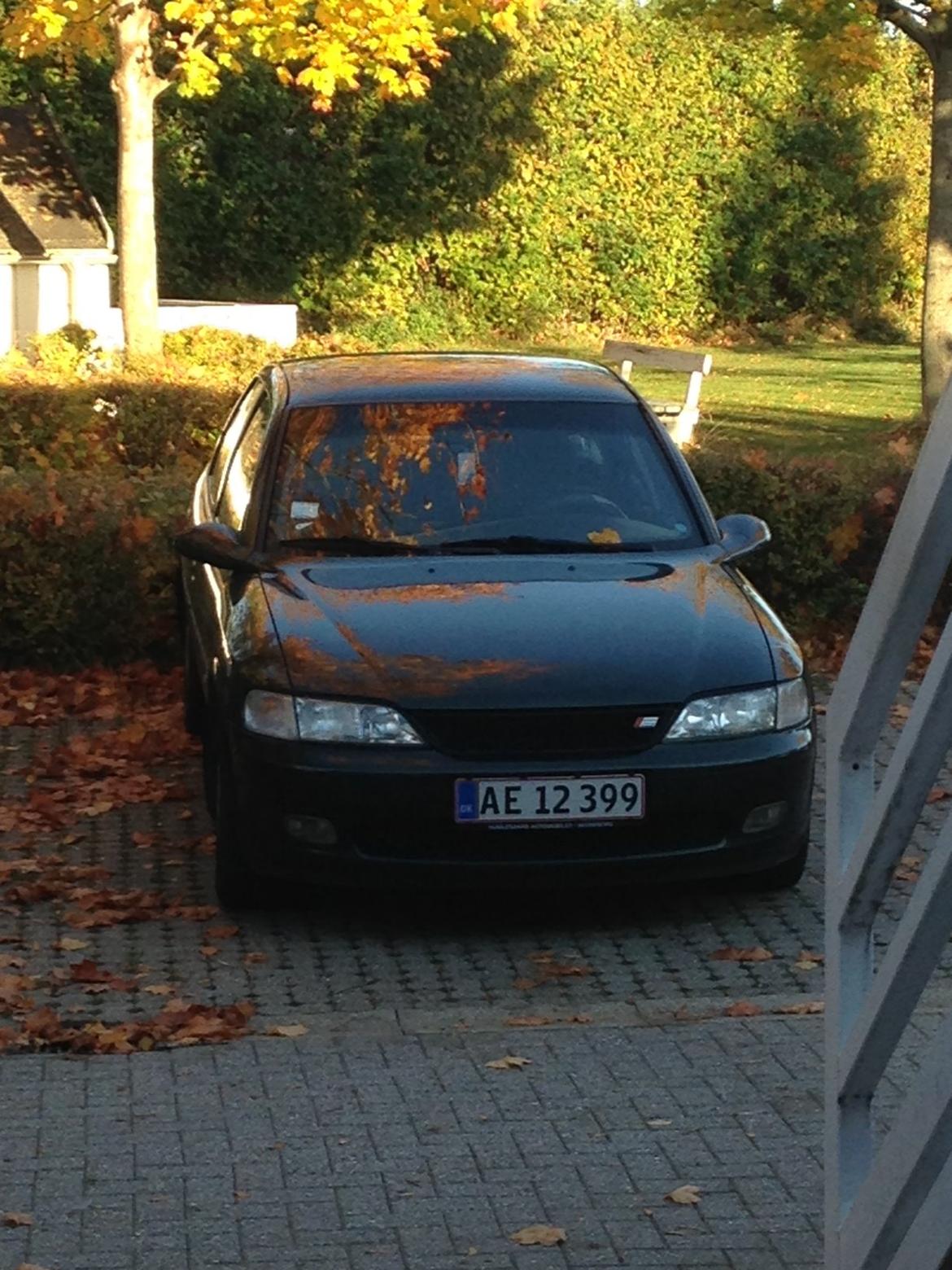 Opel Vectra B *Green Pearl* \\ Solgt // billede 1