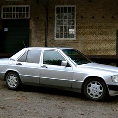 Mercedes Benz 190E - 2.6