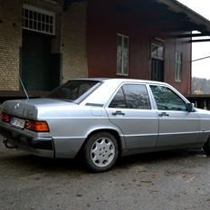 Mercedes Benz 190E - 2.6