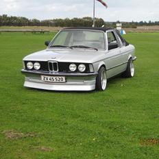 BMW e21 323i baur