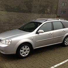 Chevrolet Nubira 1,6 SX st.car