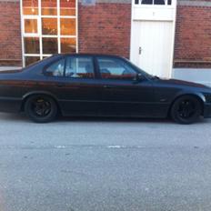 BMW E34 540i V8