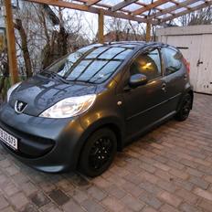 Peugeot 107 2-tronic