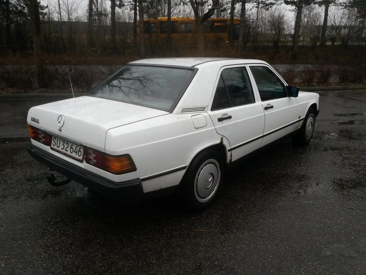 Mercedes Benz 190E billede 5