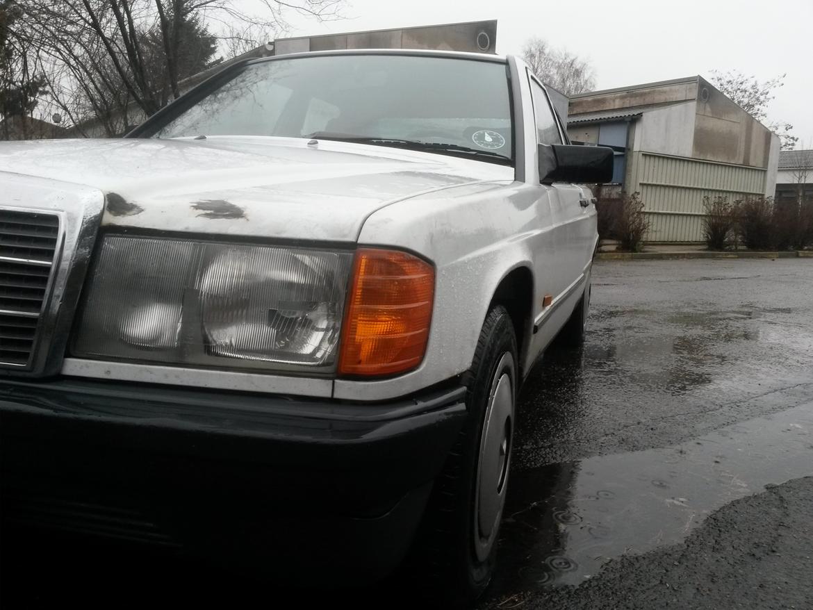 Mercedes Benz 190E billede 9