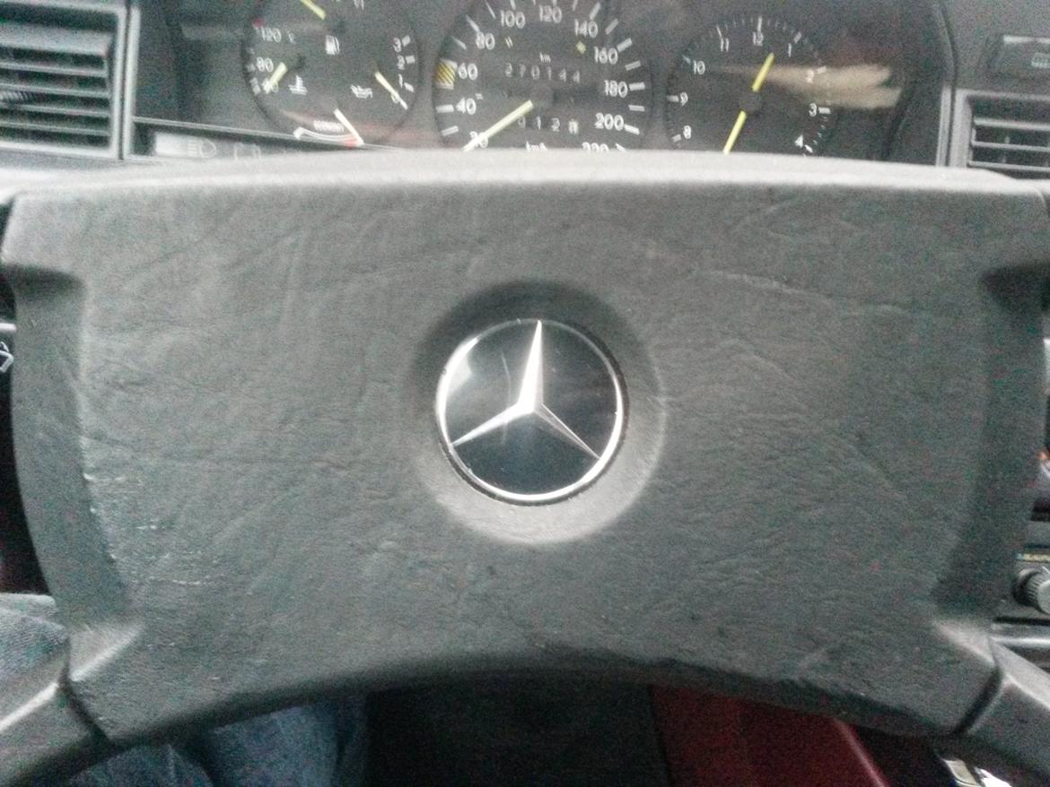 Mercedes Benz 190E billede 22